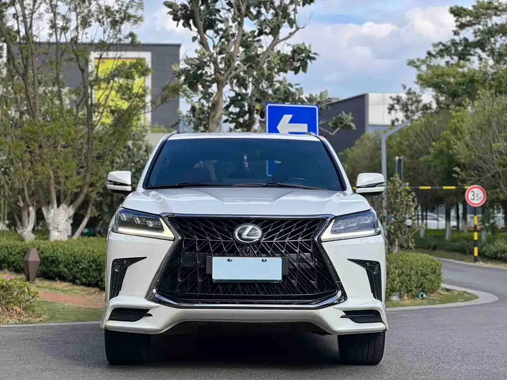 Lexus LX 2016 — фото 3