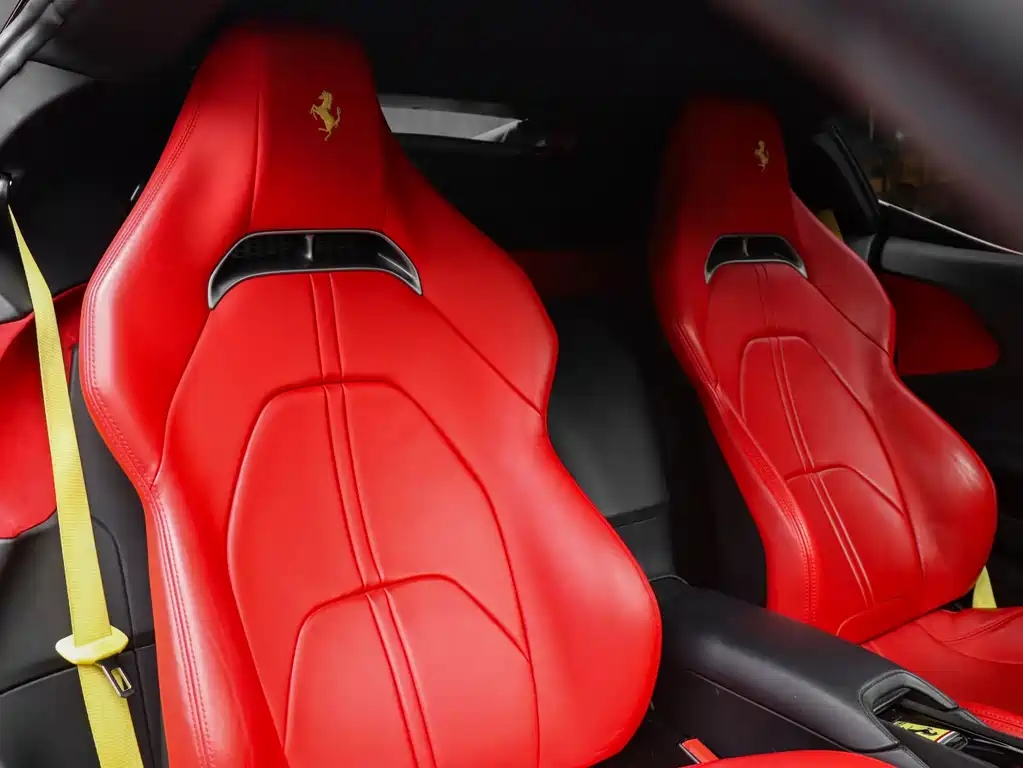 Ferrari SF90 2022 — фото 14