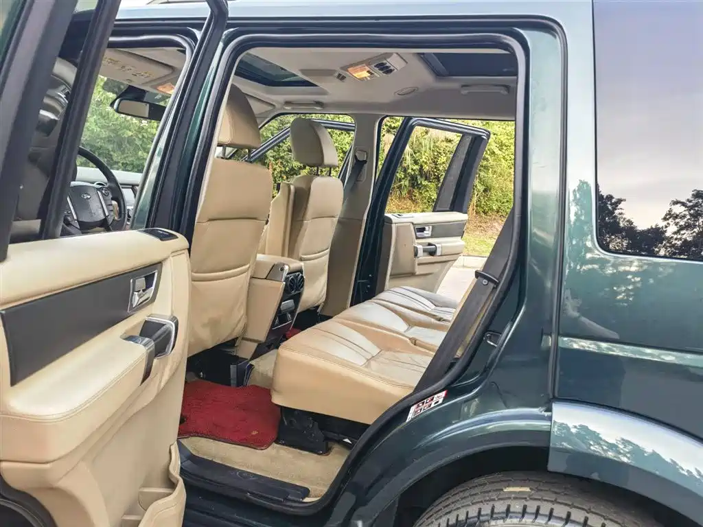 Land Rover Discovery 2013 — фото 10