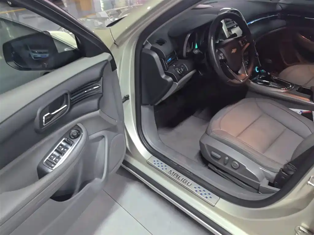 Chevrolet Malibu 2015 — фото 16