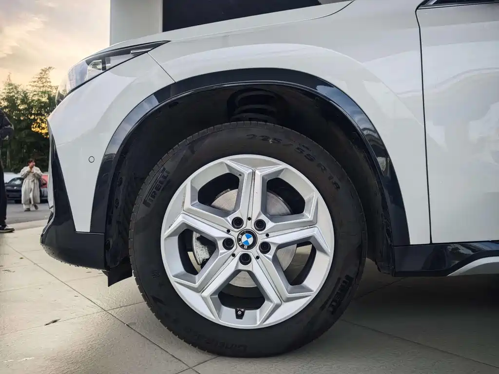 BMW X1 2024 — фото 5