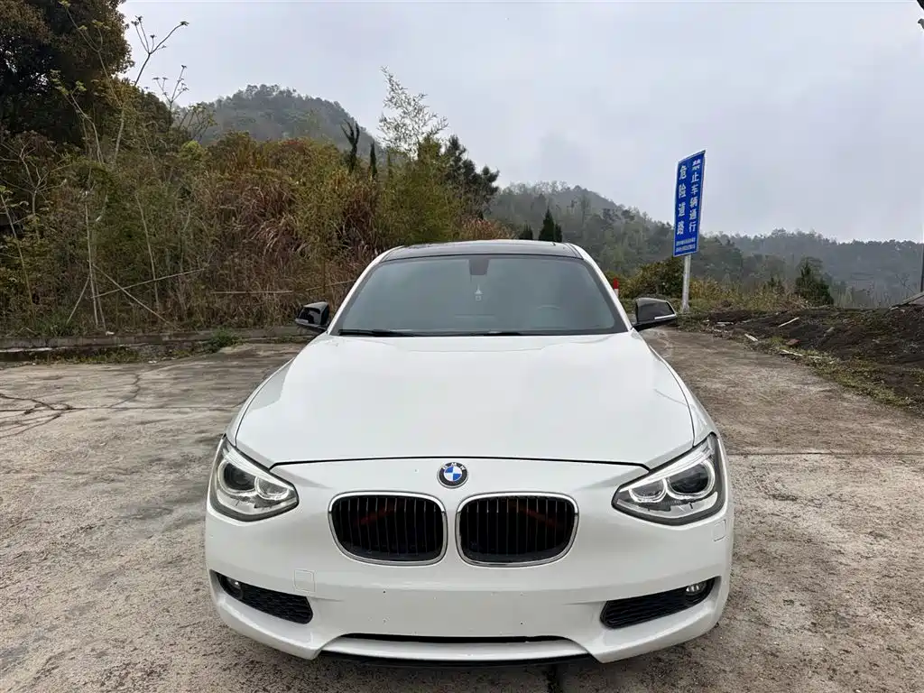 BMW 1 Series 2012 — фото 18