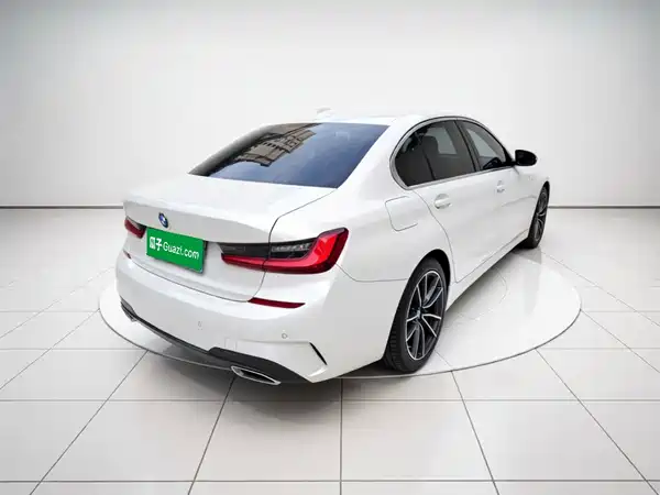 BMW 3 Series 2022