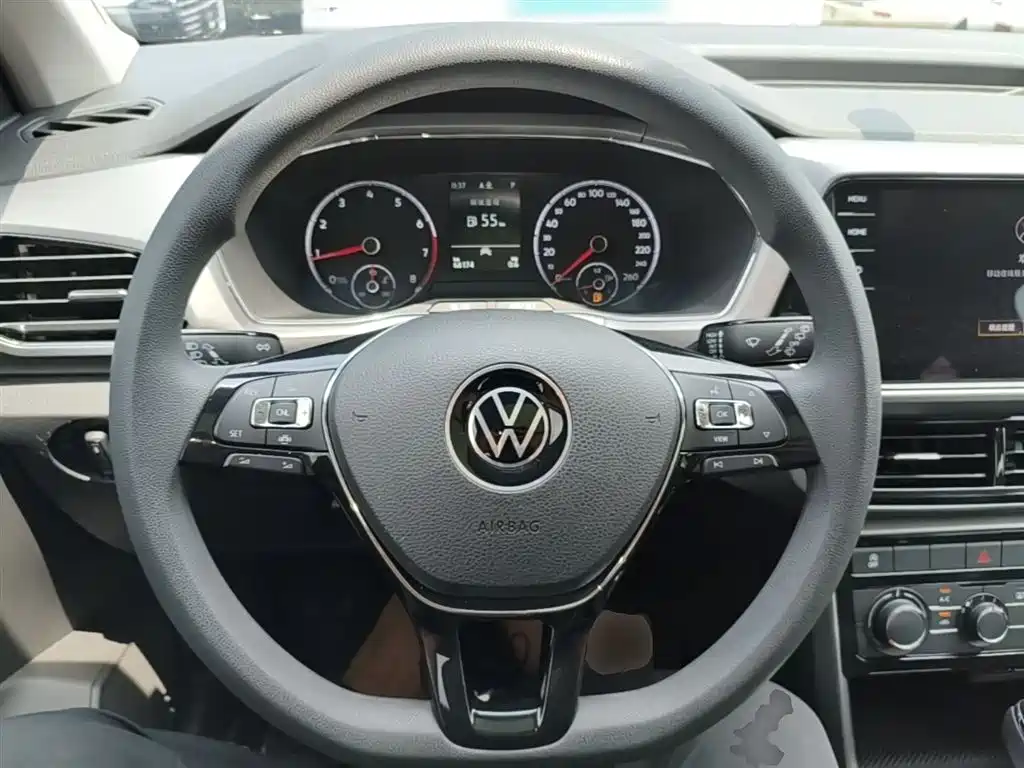Volkswagen T-Cross 2021 — фото 11