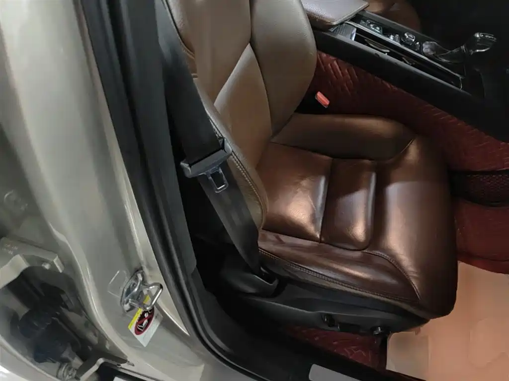 Volvo XC60 2020 — фото 25