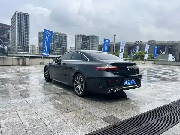 Mercedes-Benz E-Class 2023