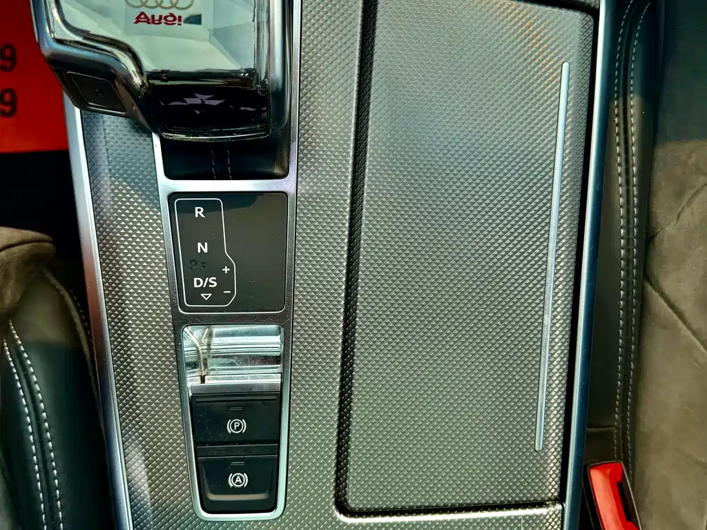 Audi A6L 2021