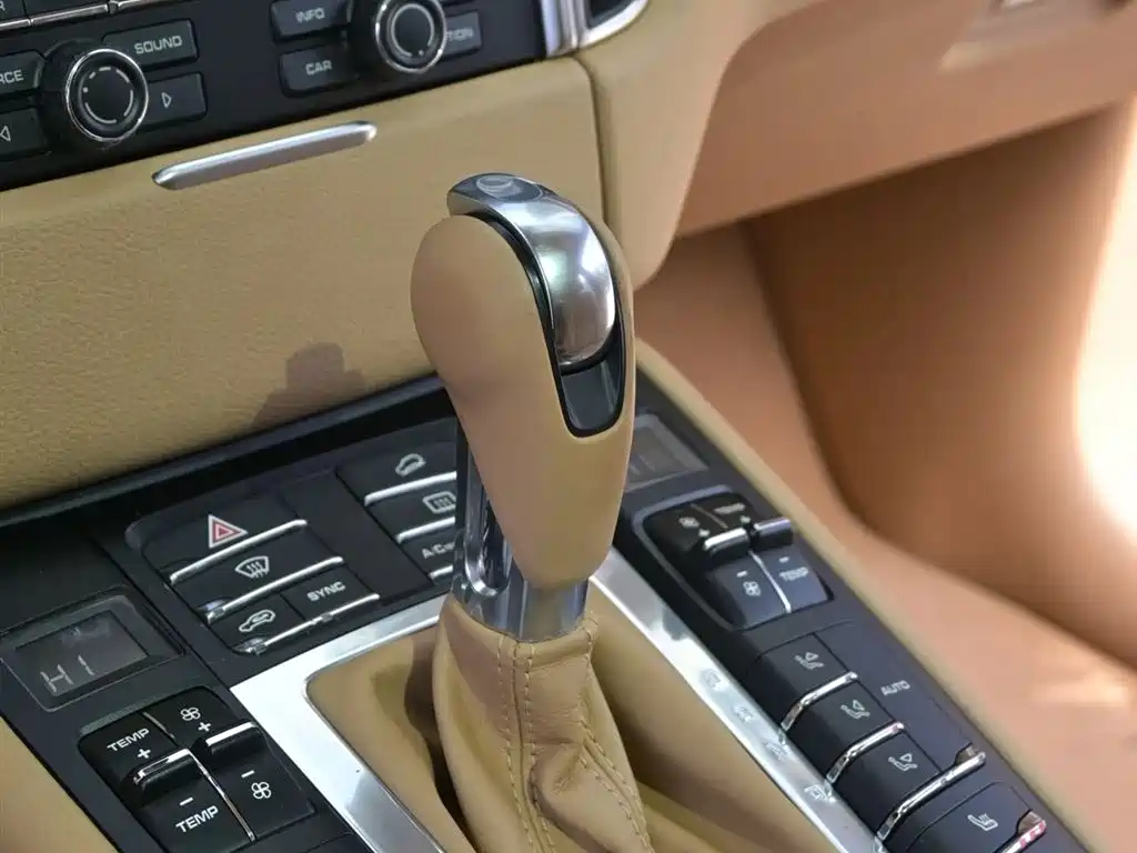 Porsche Macan 2014 — фото 10