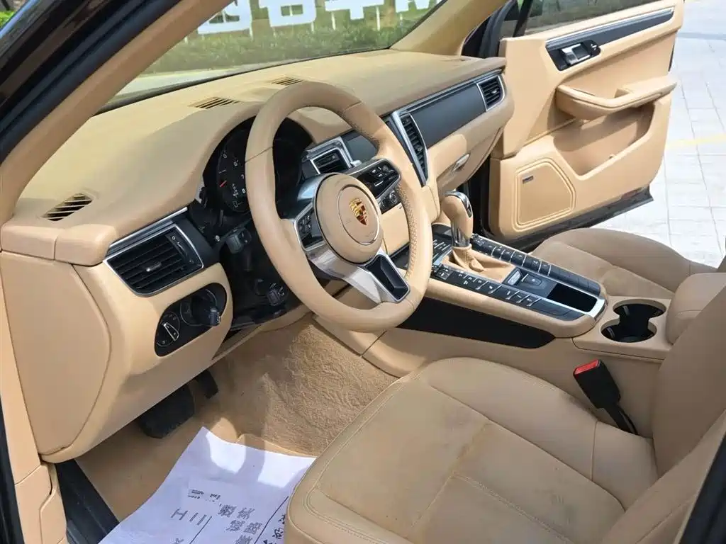 Porsche Macan 2014