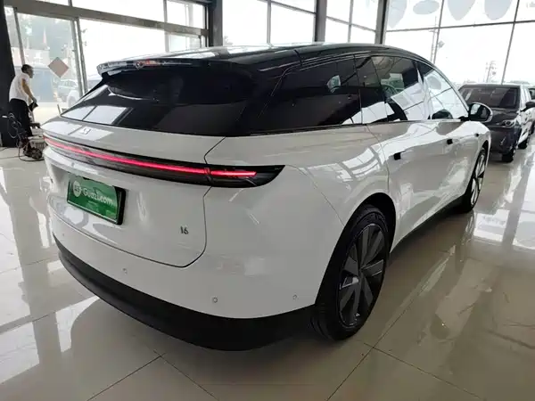 Li Auto i6 2025