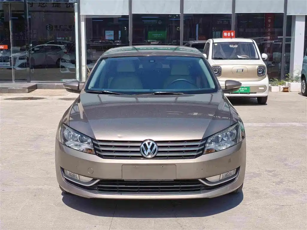 Volkswagen Passat 2012