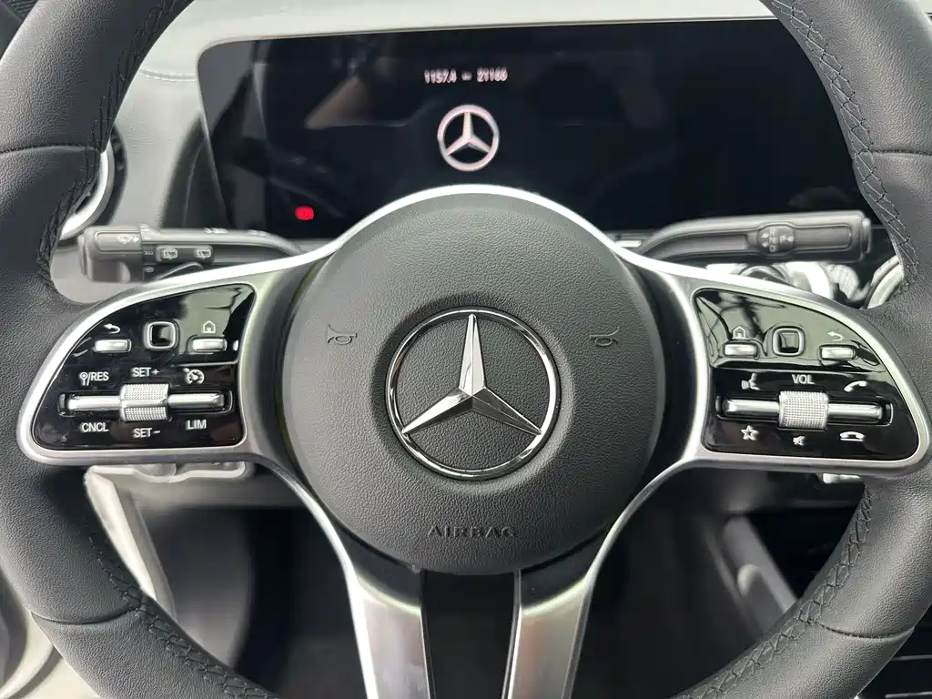 Mercedes-Benz GLB 2022 — фото 13