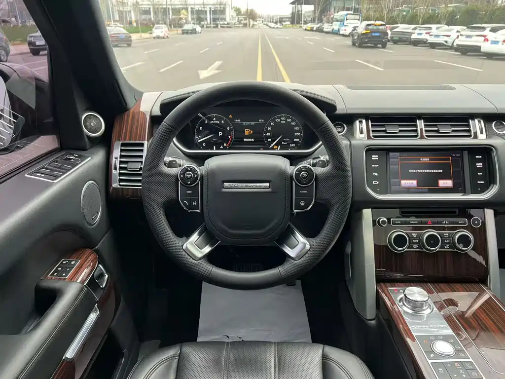 Land Rover Range Rover 2016 — фото 9