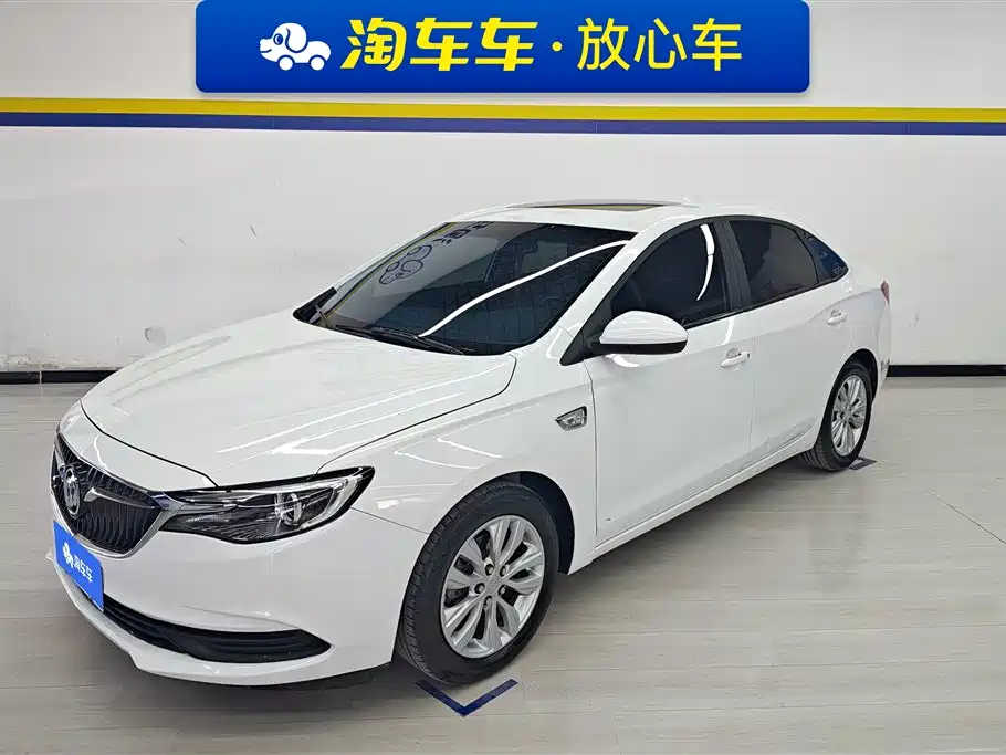 Buick Excelle 2018 — фото 1
