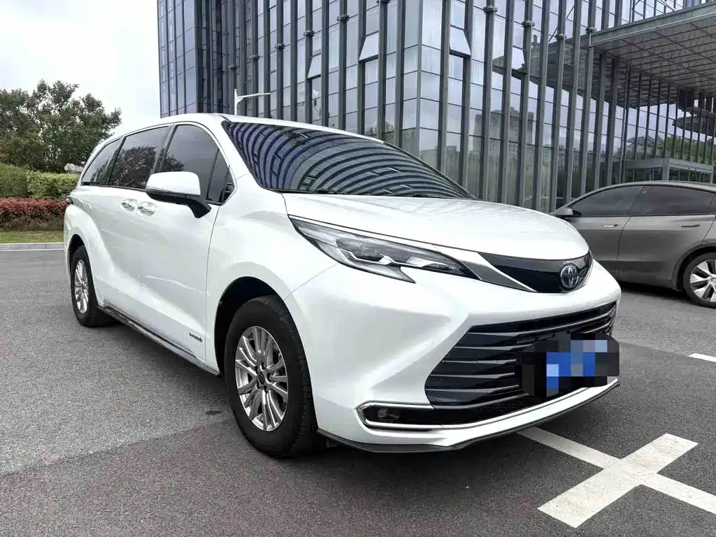 Toyota Sienna 2022