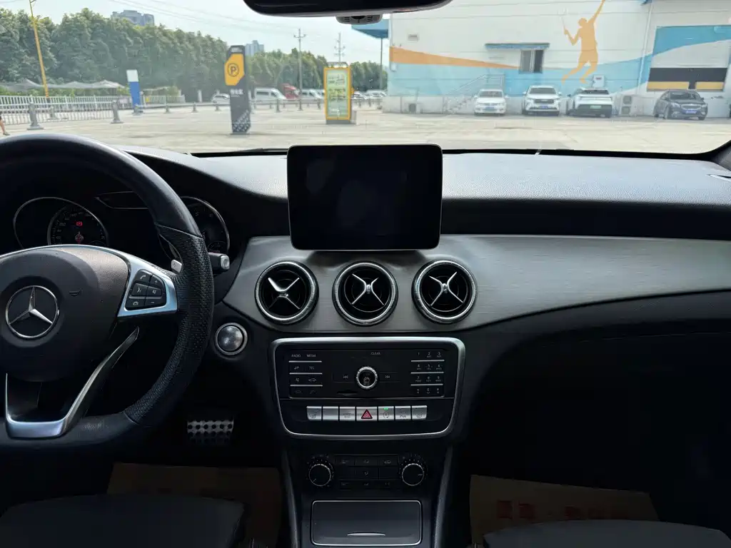 Mercedes-Benz CLA 2019 — фото 14