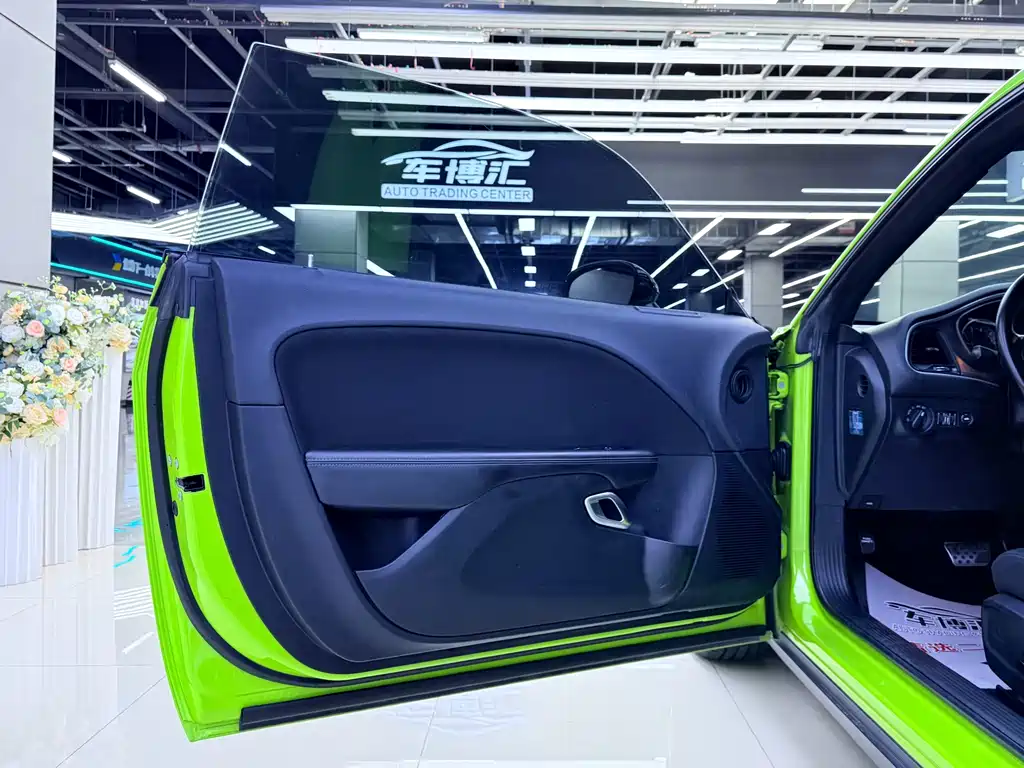 Dodge  2020 — фото 16