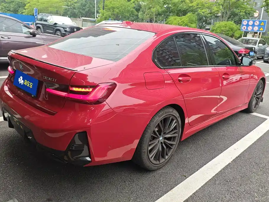 BMW 3 Series 2024