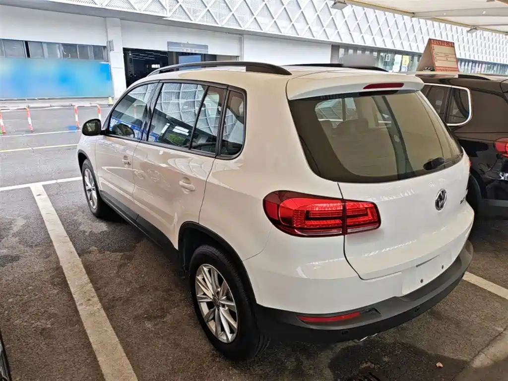 Volkswagen Tiguan 2015 — фото 5
