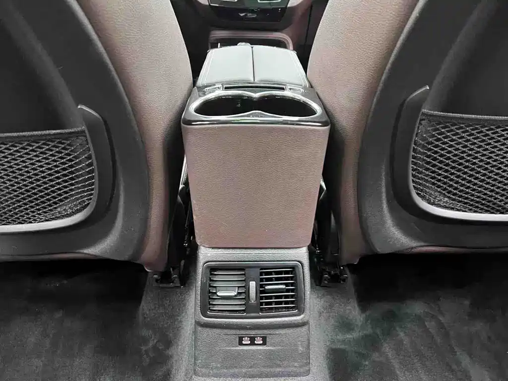 BMW X1 2022 — фото 11
