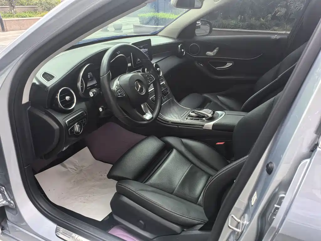 Mercedes-Benz C-Class 2019