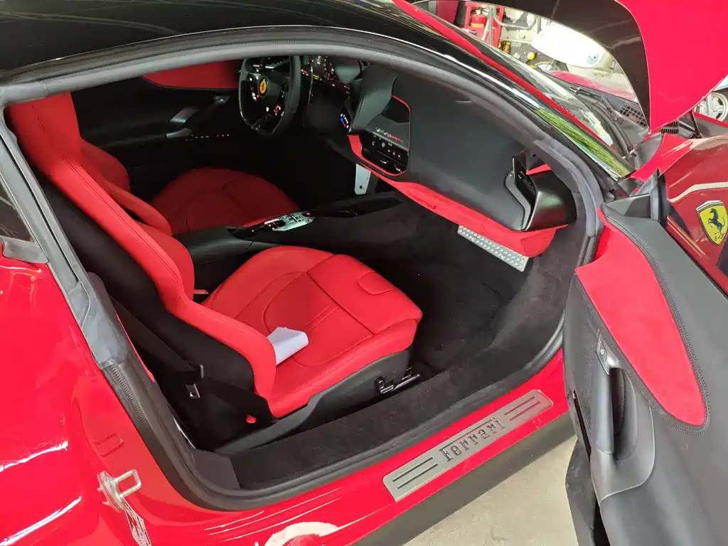 Ferrari SF90 2025 — фото 7