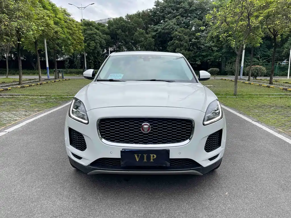 Jaguar E-PACE 2021 — фото 2