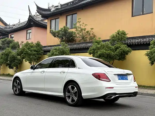 Mercedes-Benz E-Class 2016