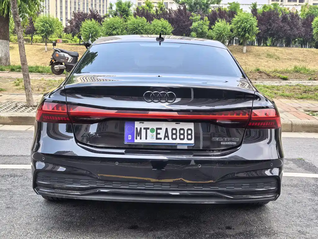 Audi A7L 2023 — фото 14