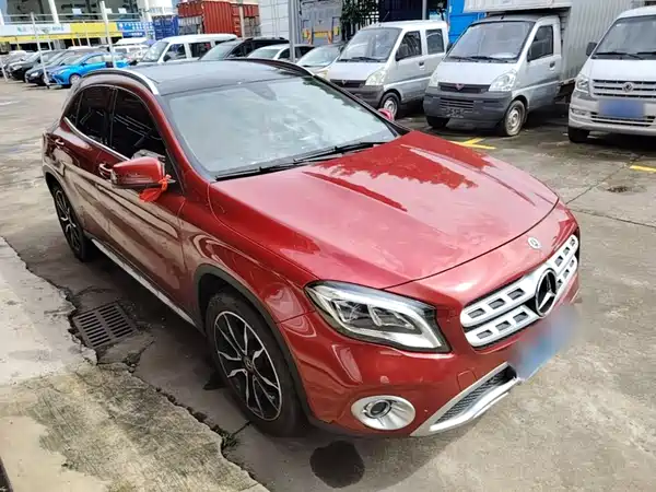 Mercedes-Benz GLA 2017