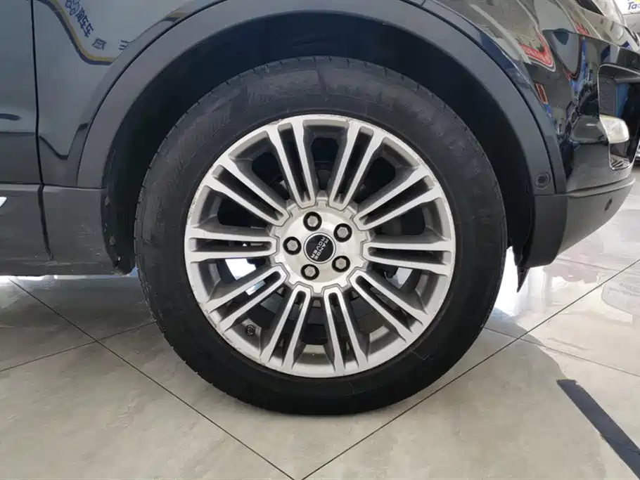 Land Rover Evoque 2012
