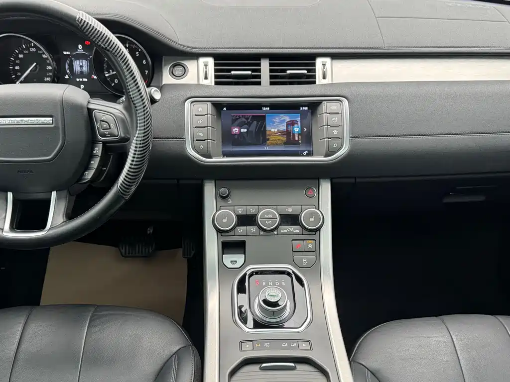 Land Rover Evoque 2017 — фото 17