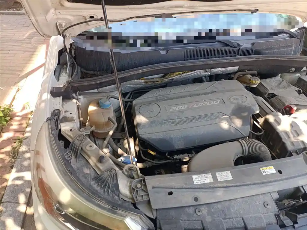 GAC Motor Trumpchi GS4 2015 — фото 23