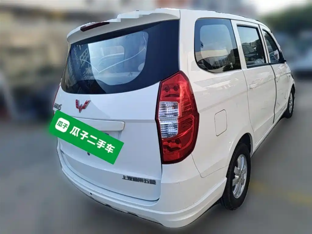 Wuling Hongguang 2016 — фото 12