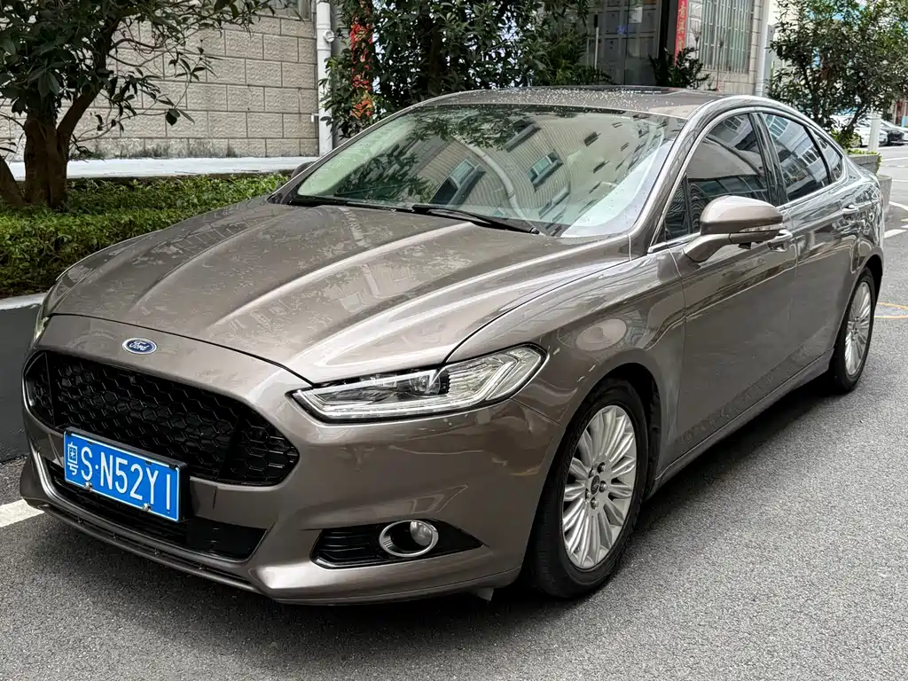 Ford Mondeo 2013 — фото 2