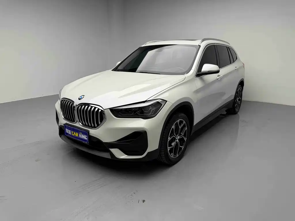 BMW X1 2022 — фото 1