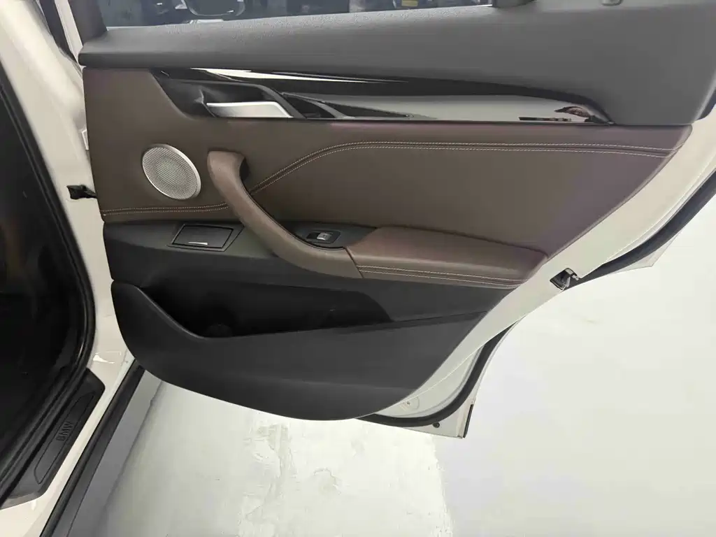 BMW X1 2022 — фото 18