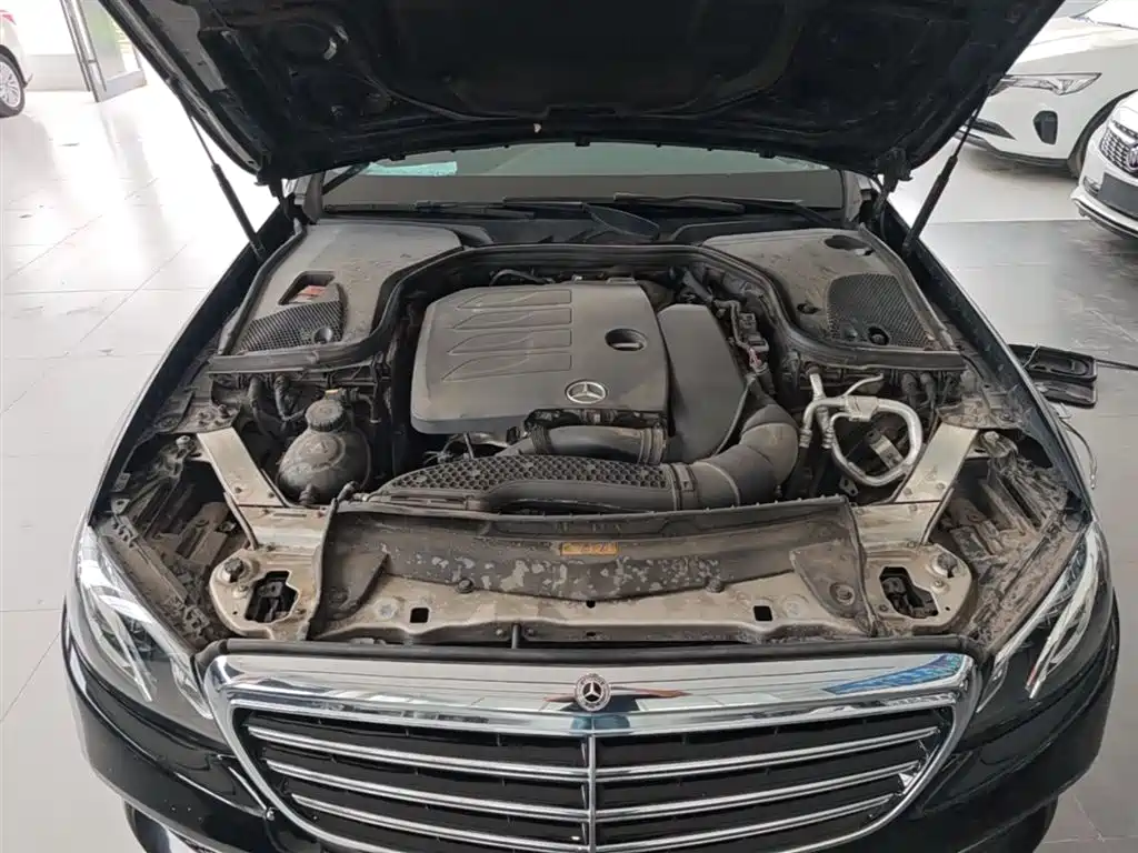 Mercedes-Benz E-Class 2020 — фото 20