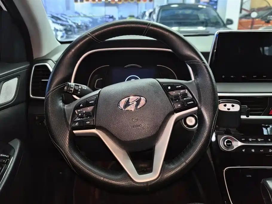 Hyundai Tucson 2021 — фото 15
