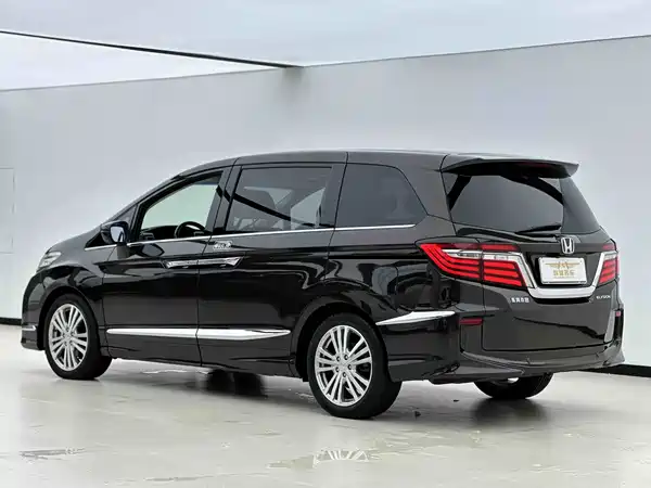 Honda Elysion 2016