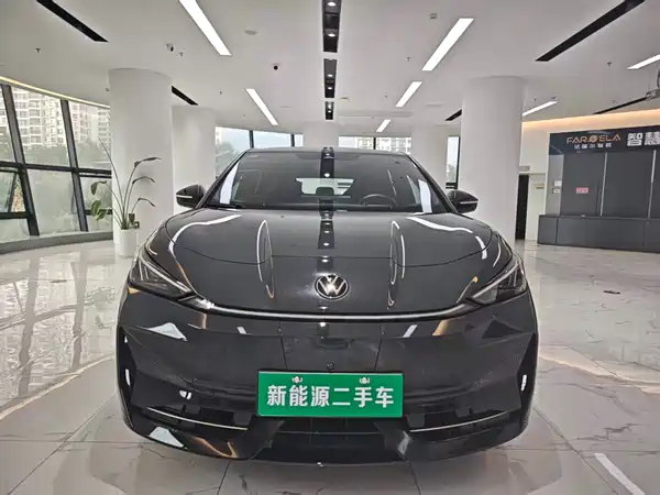 Volkswagen Distinctive 06 2025