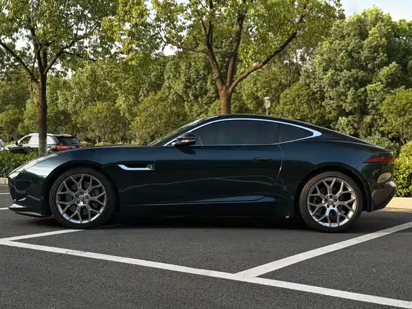 Jaguar F-TYPE 2016
