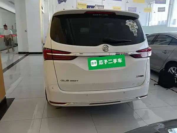 Buick GL8 2021