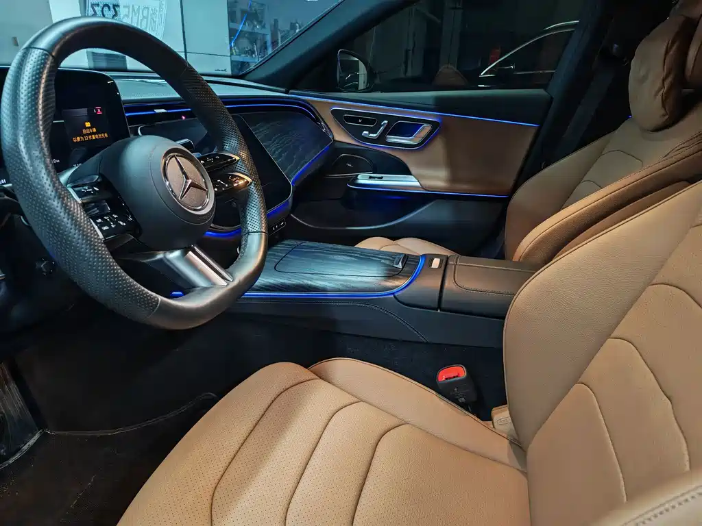 Mercedes-Benz E-Class 2024