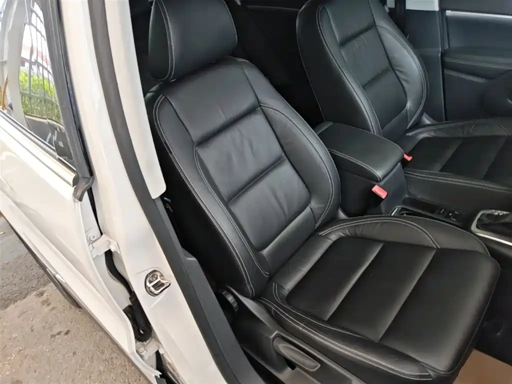 Volkswagen Tiguan 2017 — фото 25
