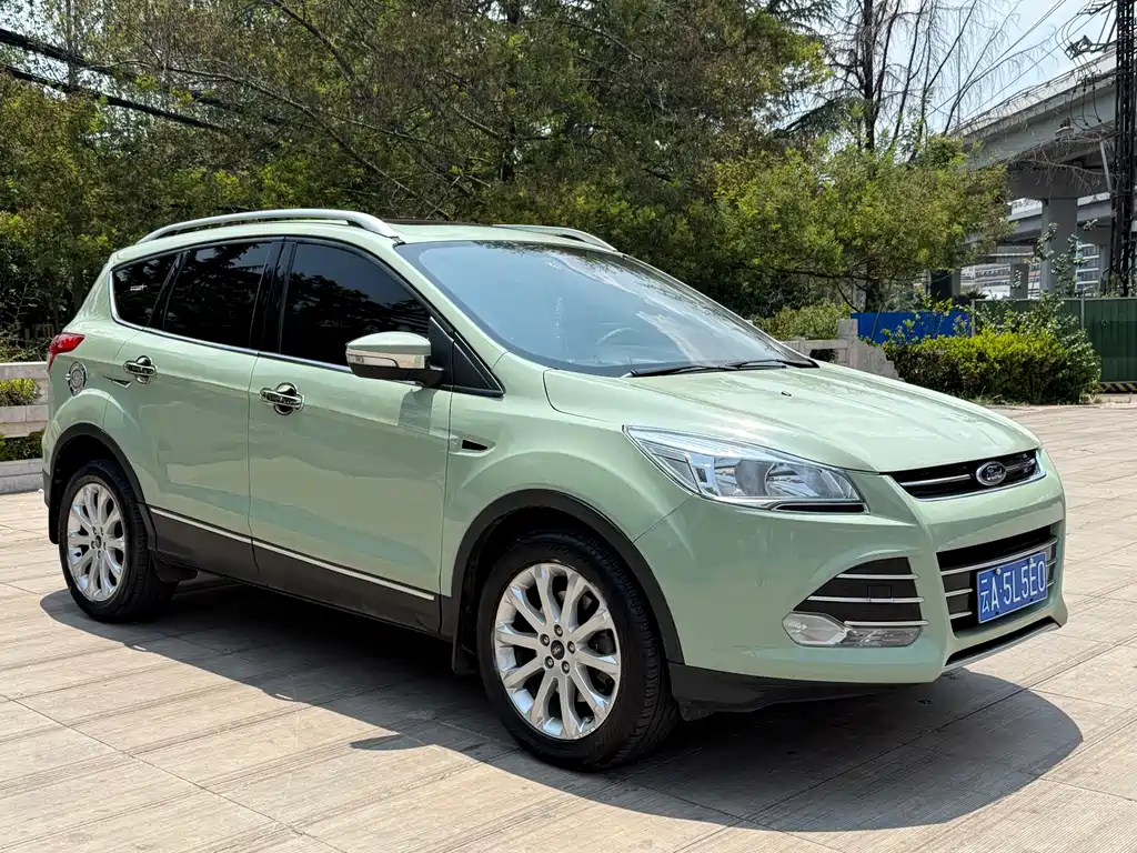 Ford Kuga 2014 — фото 3