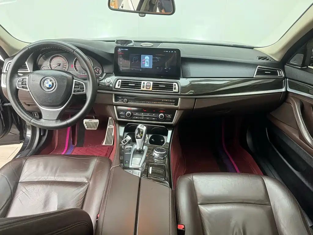 BMW 5 Series 2014 — фото 18