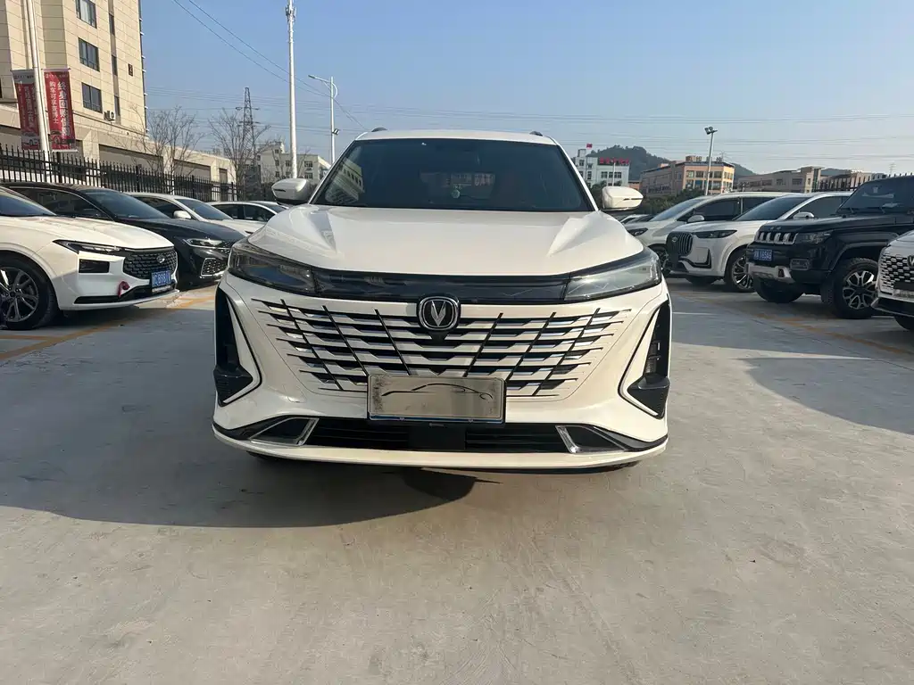 Changan CS75 PLUS 2024 — фото 2
