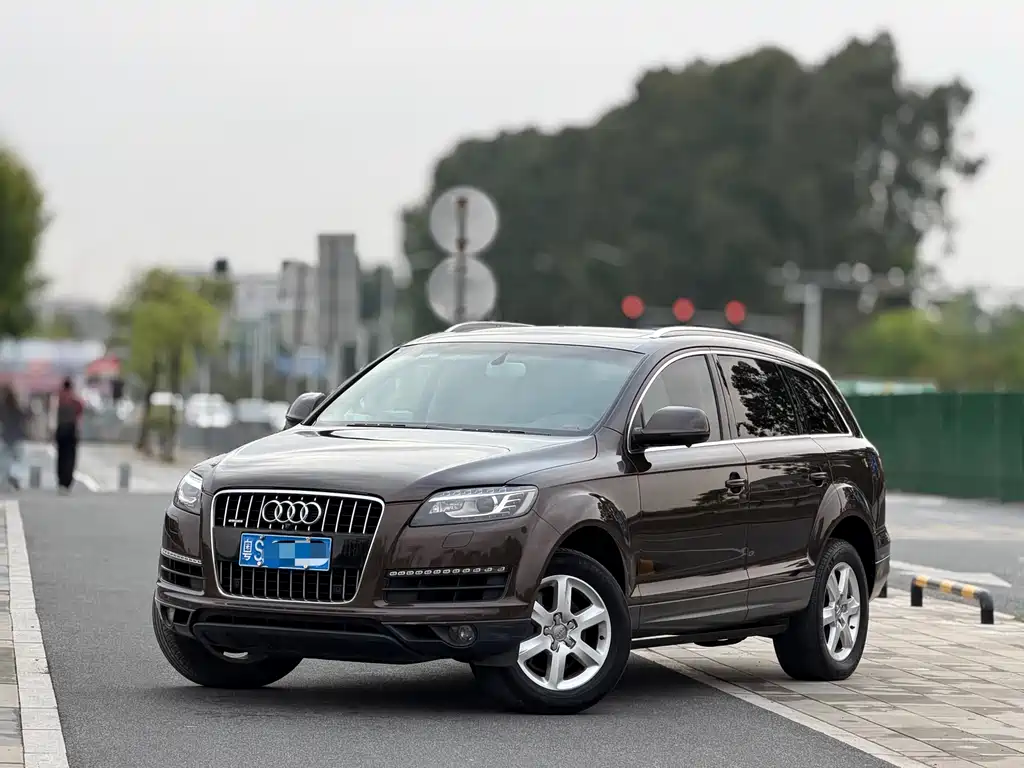 Audi Q7 2015 — фото 1