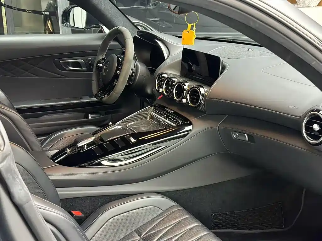 Mercedes-Benz AMG GT 2023 — фото 6